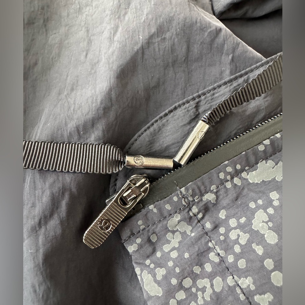 Limited Edition Lululemon collaboration with Soulcycle Size L/M Like New - Picture 14 of 15